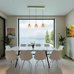别墅 The Luxury By Pikhost *