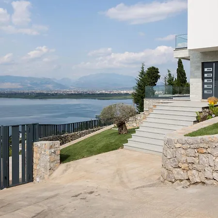 The Luxury Villa