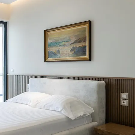 The Luxury By Pikhost Villa