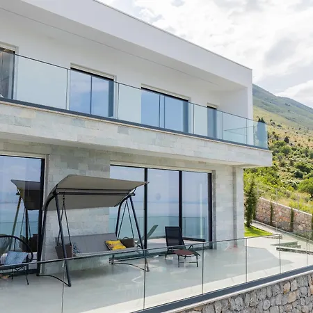 Villa The Luxury By Pikhost