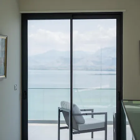 The Luxury * Shirokë