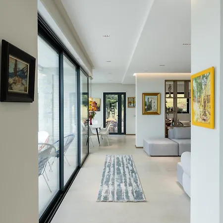 빌라 The Luxury By Pikhost *