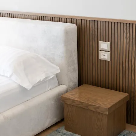 The Luxury By Pikhost