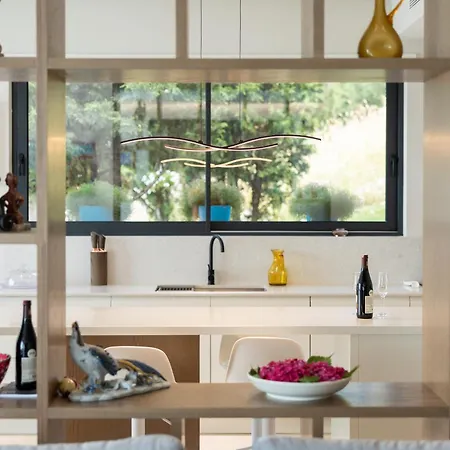 The Luxury By Pikhost