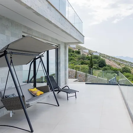 빌라 The Luxury By Pikhost *