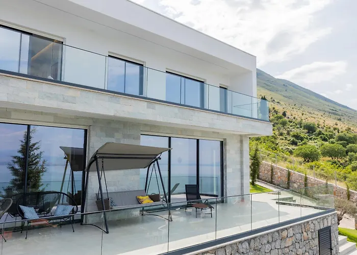 Villa The Luxury By Pikhost