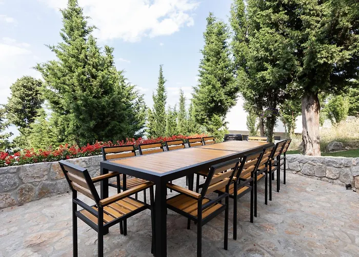 Villa The Luxury By Pikhost