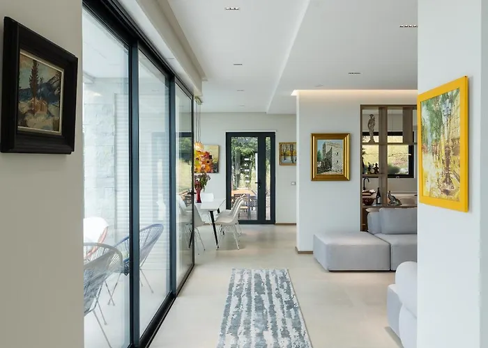 Villa The Luxury By Pikhost *