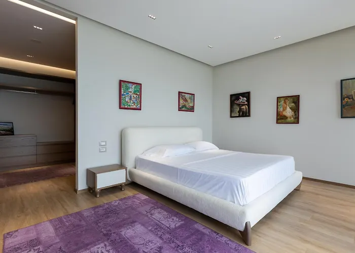 Villa The Luxury By Pikhost