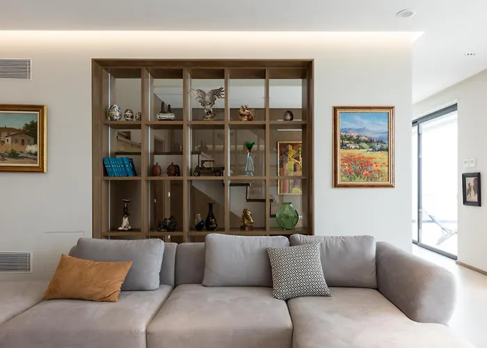 Villa The Luxury By Pikhost Shirokë