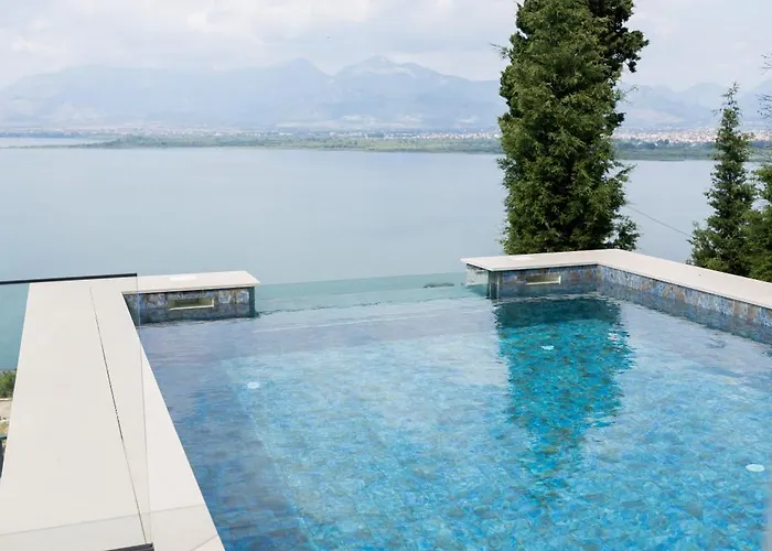 The Luxury By Pikhost Villa