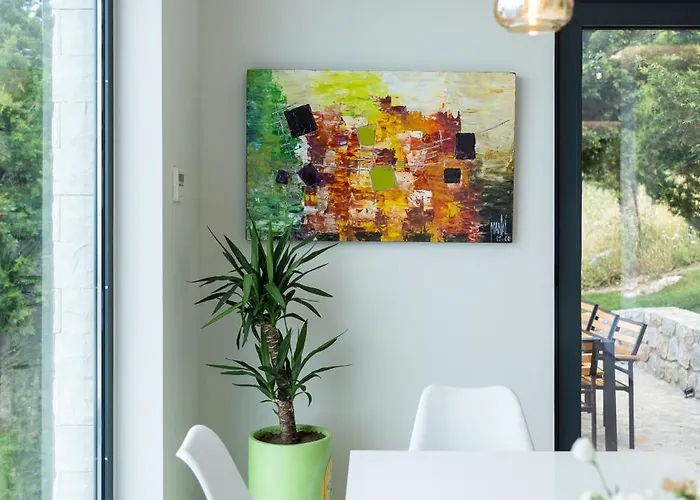 Villa The Luxury By Pikhost Shirokë