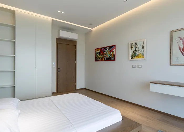 The Luxury By Pikhost Villa