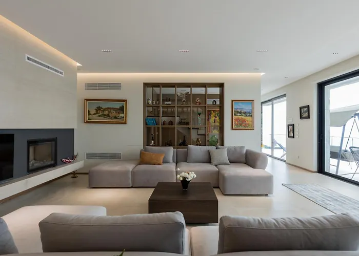 The Luxury By Pikhost *